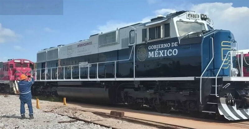 Encarrilan trenes para pasajeros